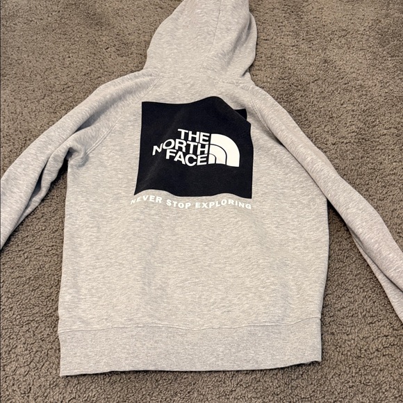 The North Face Light Gray Pullover Hoodie - Picture 2 of 2